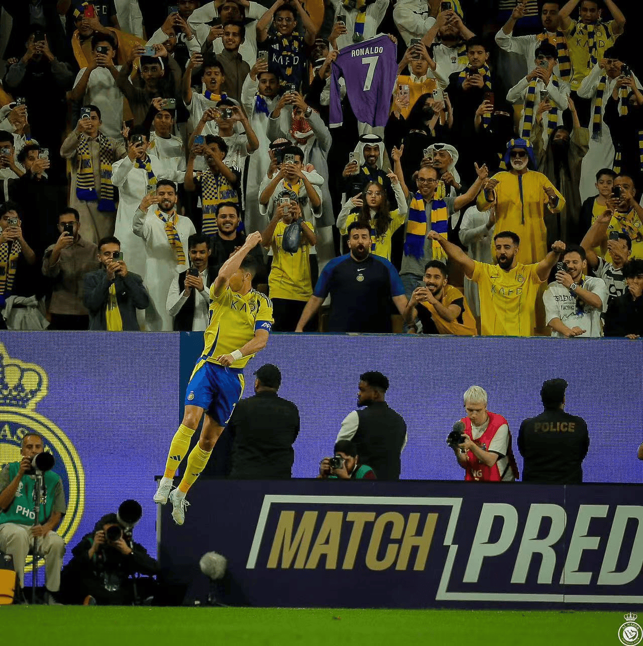 九游娱乐-包含C罗连续十二场比赛得分超过持续失利，加拿大队不断突破！全场沸腾不已的词条