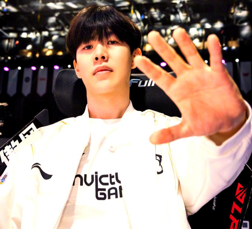 九游娱乐- theshy时隔1841天再进决赛 