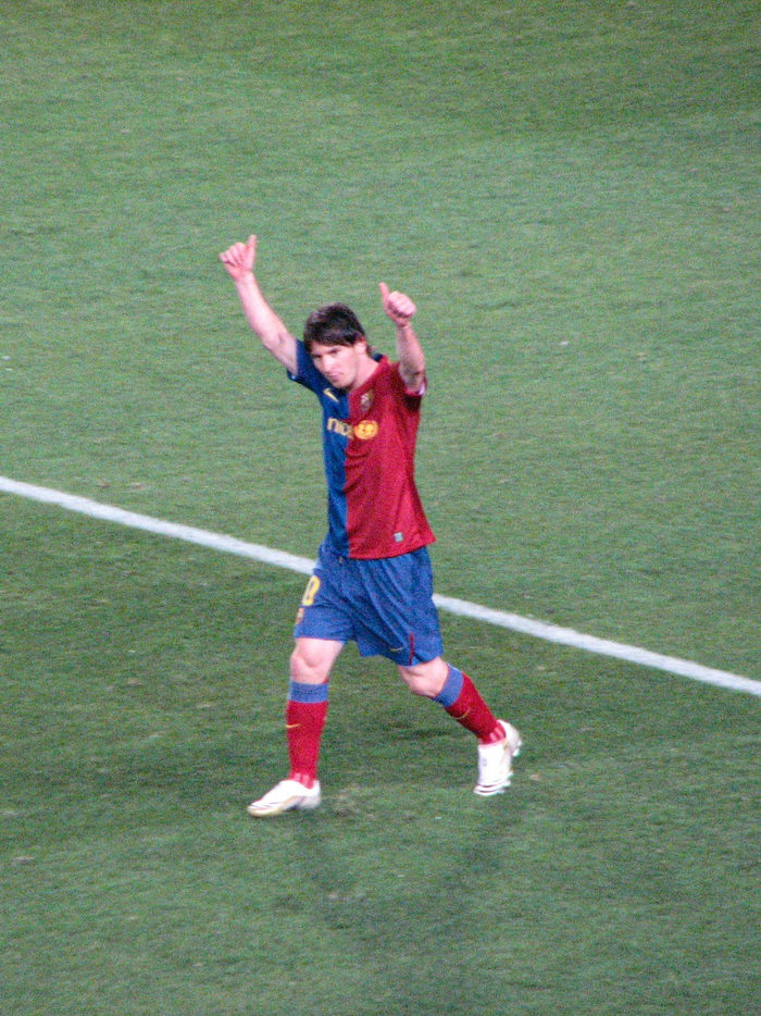 九游-梅西迎来五赛季高光表现，SKT球迷沸腾！的简单介绍